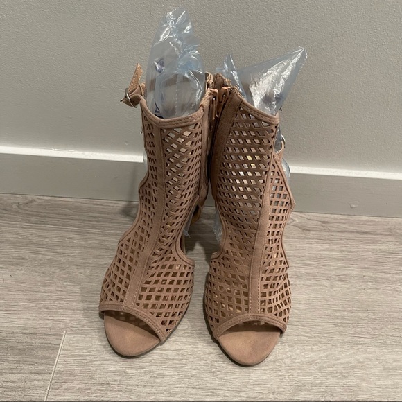 Chase + Chloe strap sling back zip stiletto heels tan 7.5 - Picture 8 of 12